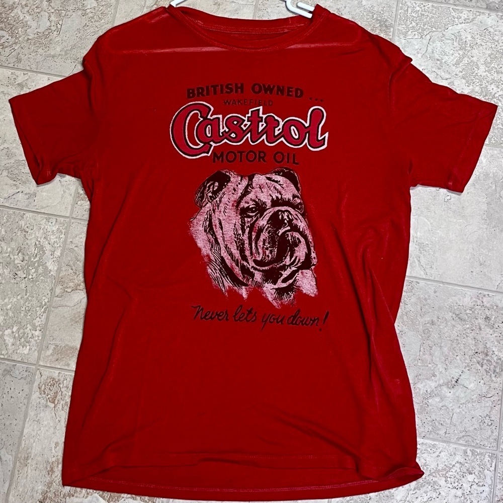 Men’s Medium Sized Reddish Colored Lucky Brand Graphic Tee Shirt